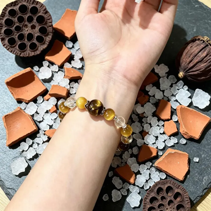 Clay Memory — Healing Crystal Bracelet detail 3